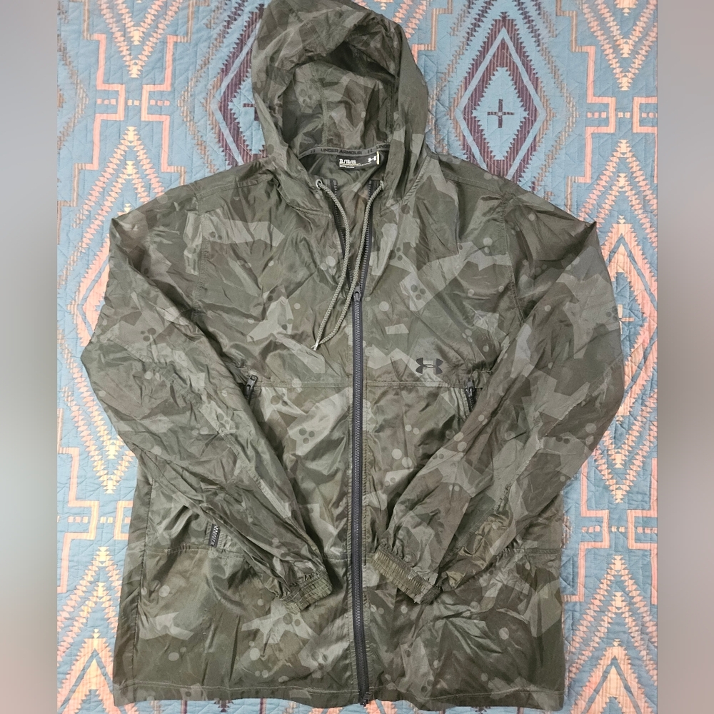 Under Armour‎ Windbrwaker